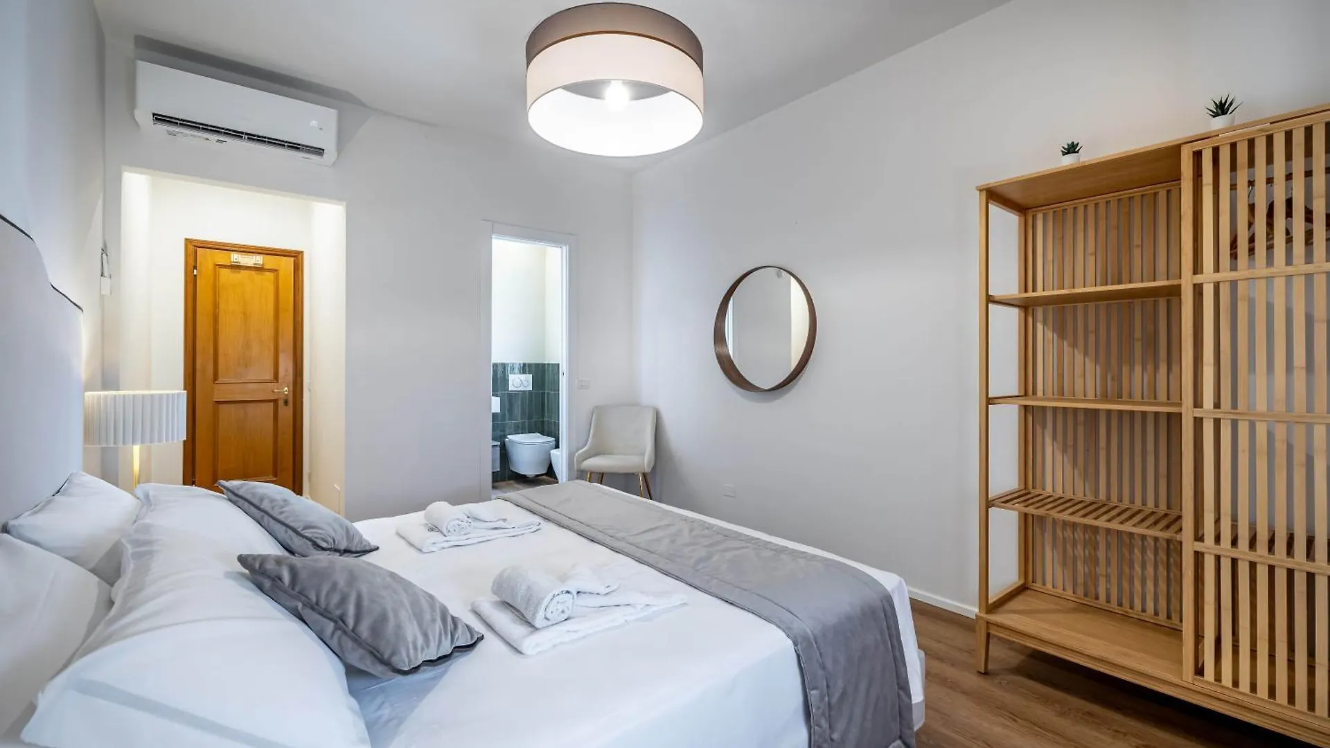 Yd Morgagni Charme Apartment Florence
