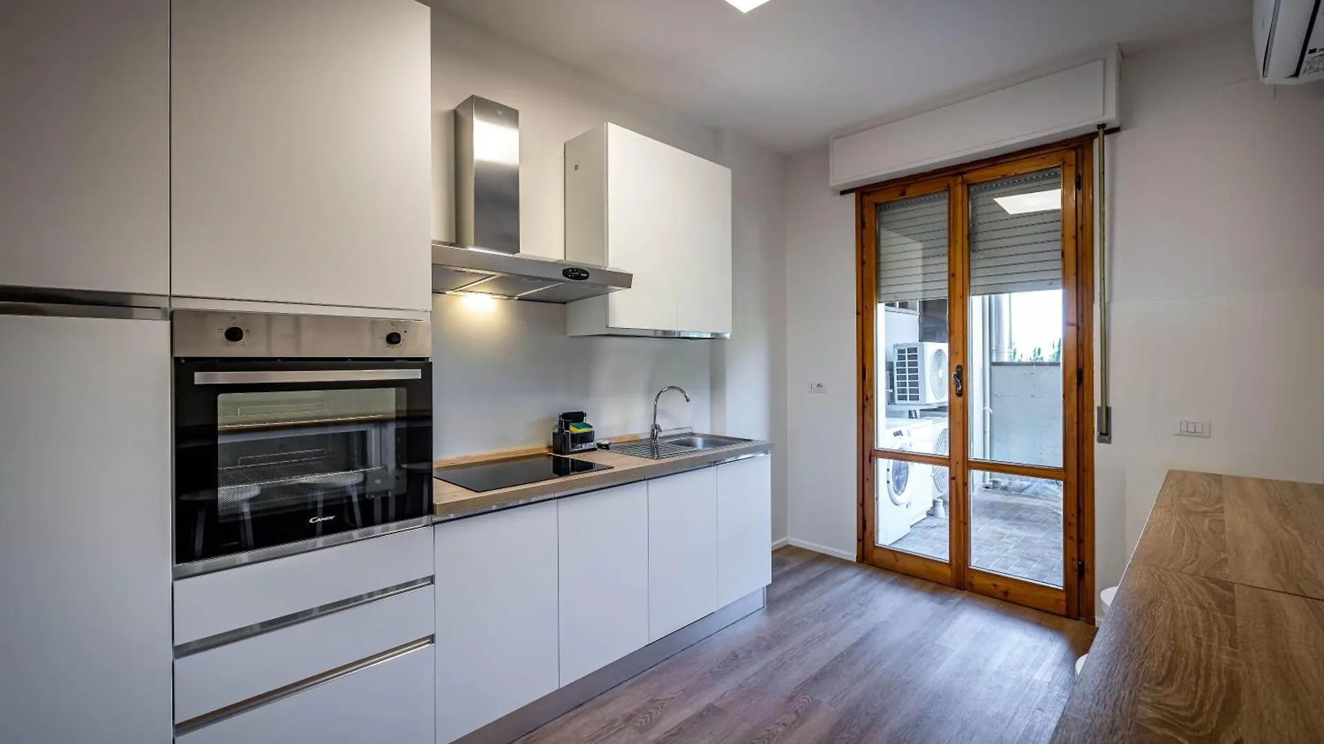 Yd Morgagni Charme Apartment Florence Italy